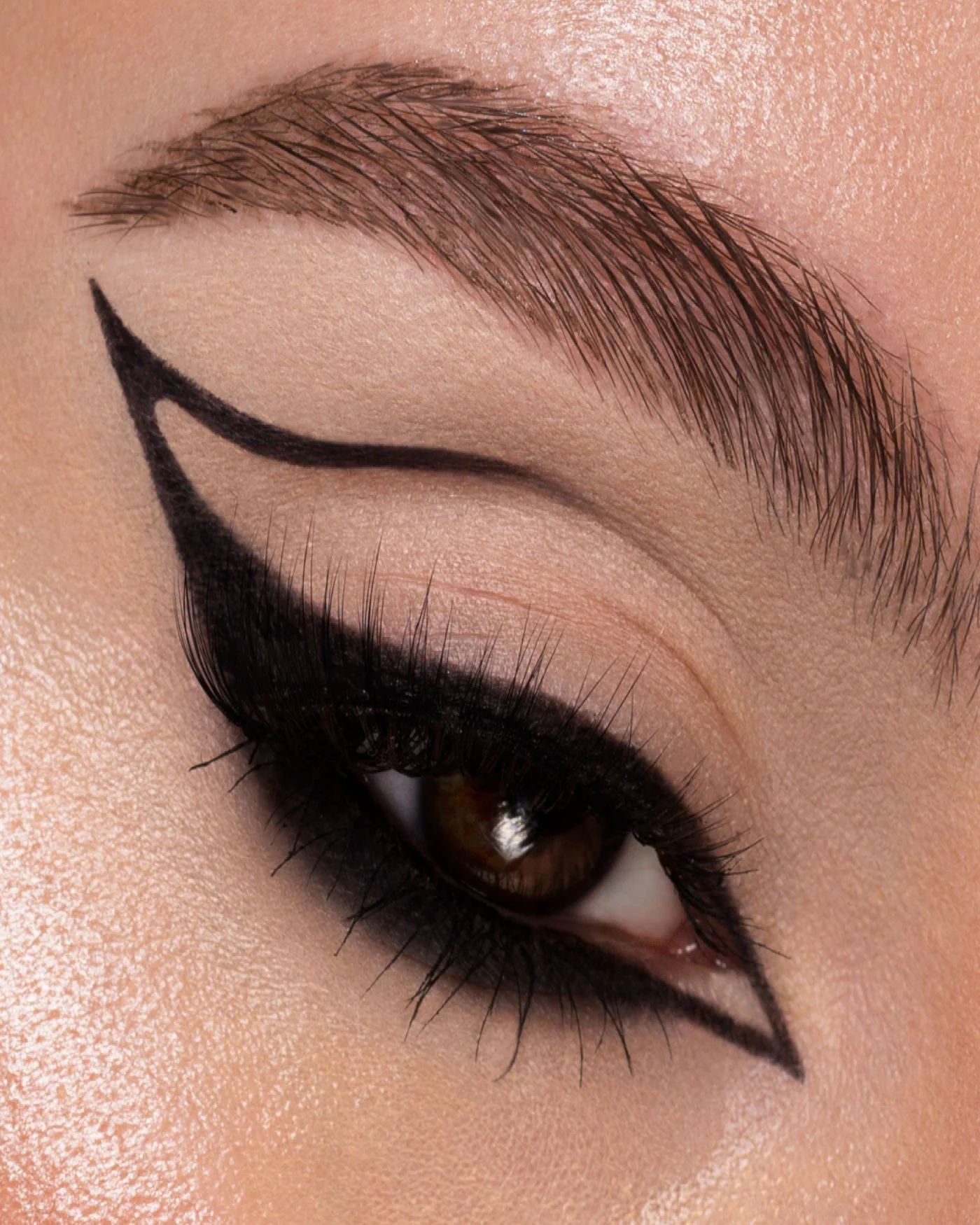 COLOR IDOL MONO EYESHADOW - Image 18