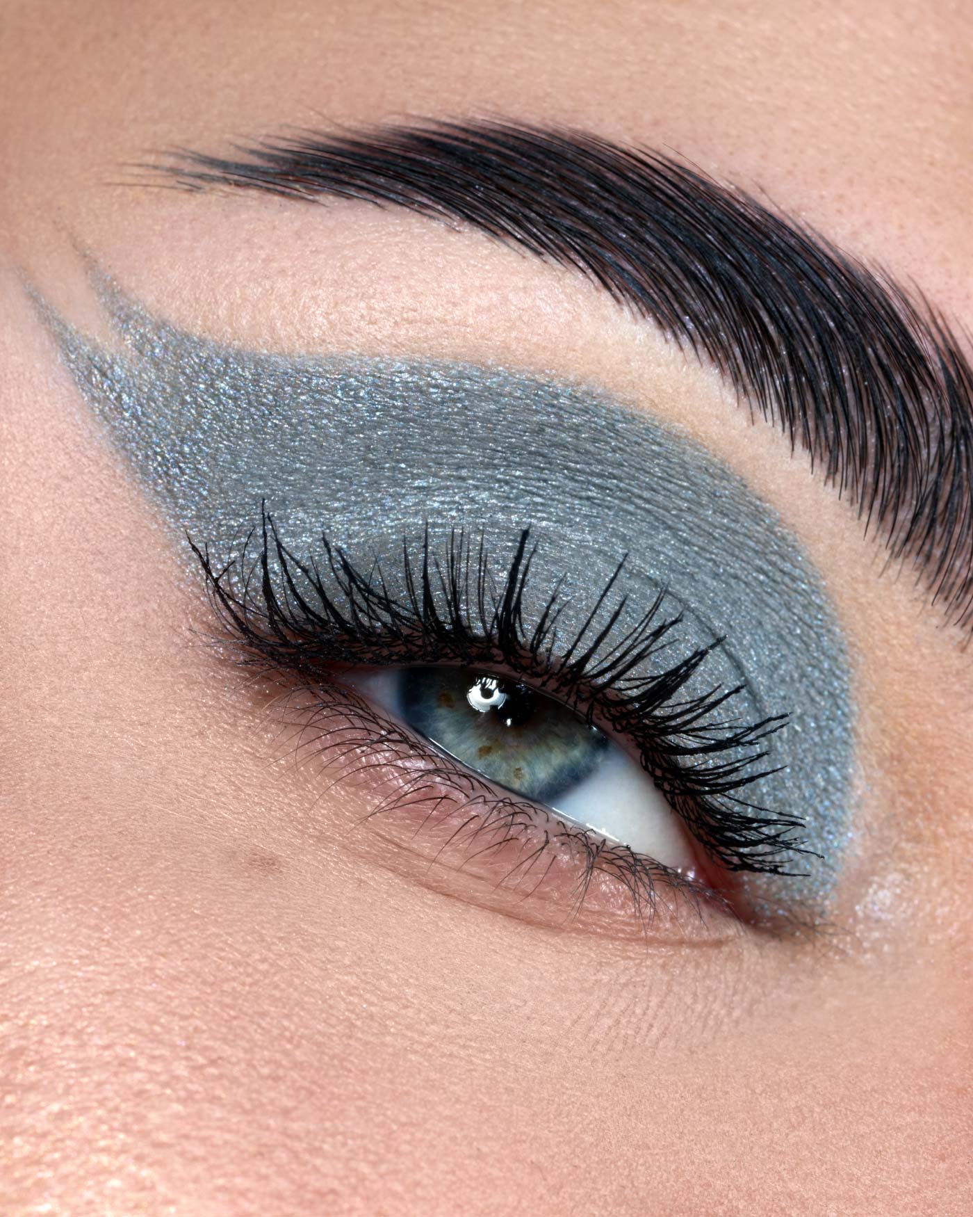 COLOR IDOL MONO EYESHADOW - Image 22