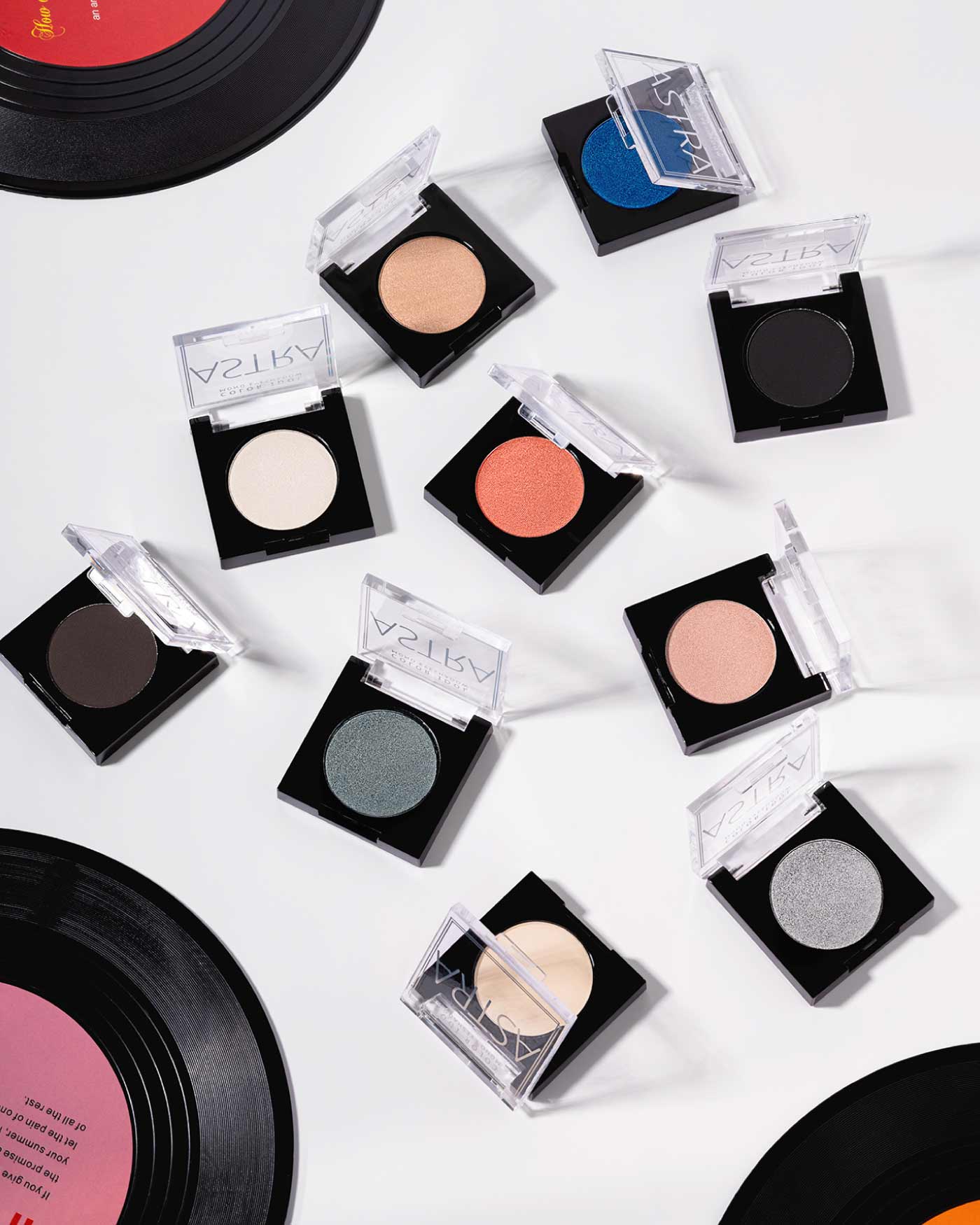 COLOR IDOL MONO EYESHADOW - Image 28