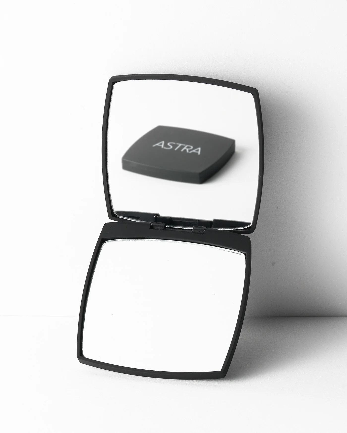 DOUBLE MIRROR - Specchietto Doppio Elegante e Compatto