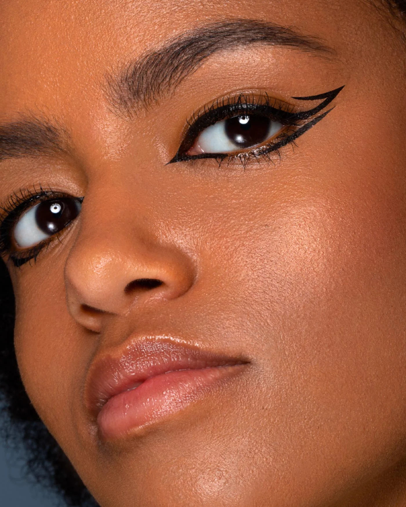 DUOVERSITY - Mascara + Eyeliner - Image 23