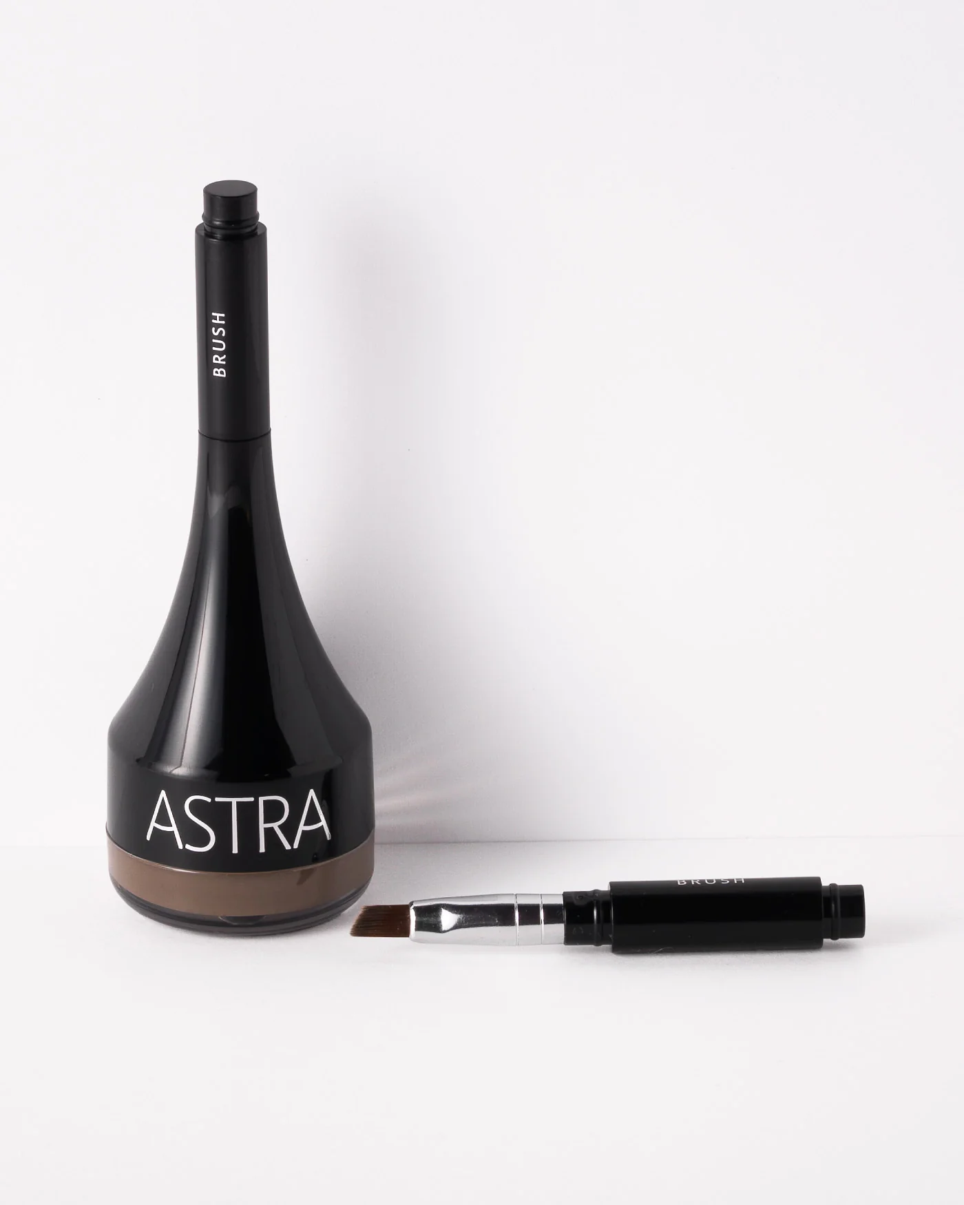 GEISHA BROWS CREMA GEL SOPRACCIGLIA - Crema Gel Colorata Sopracciglia Waterproof - Image 3