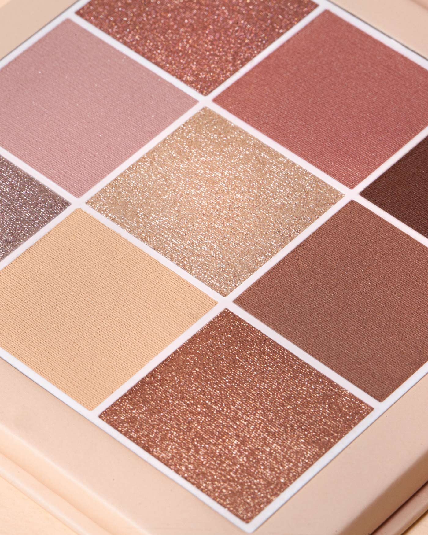 PURE BEAUTY EYES PALETTE - Palette Occhi 9 Ombretti in polvere - Image 3