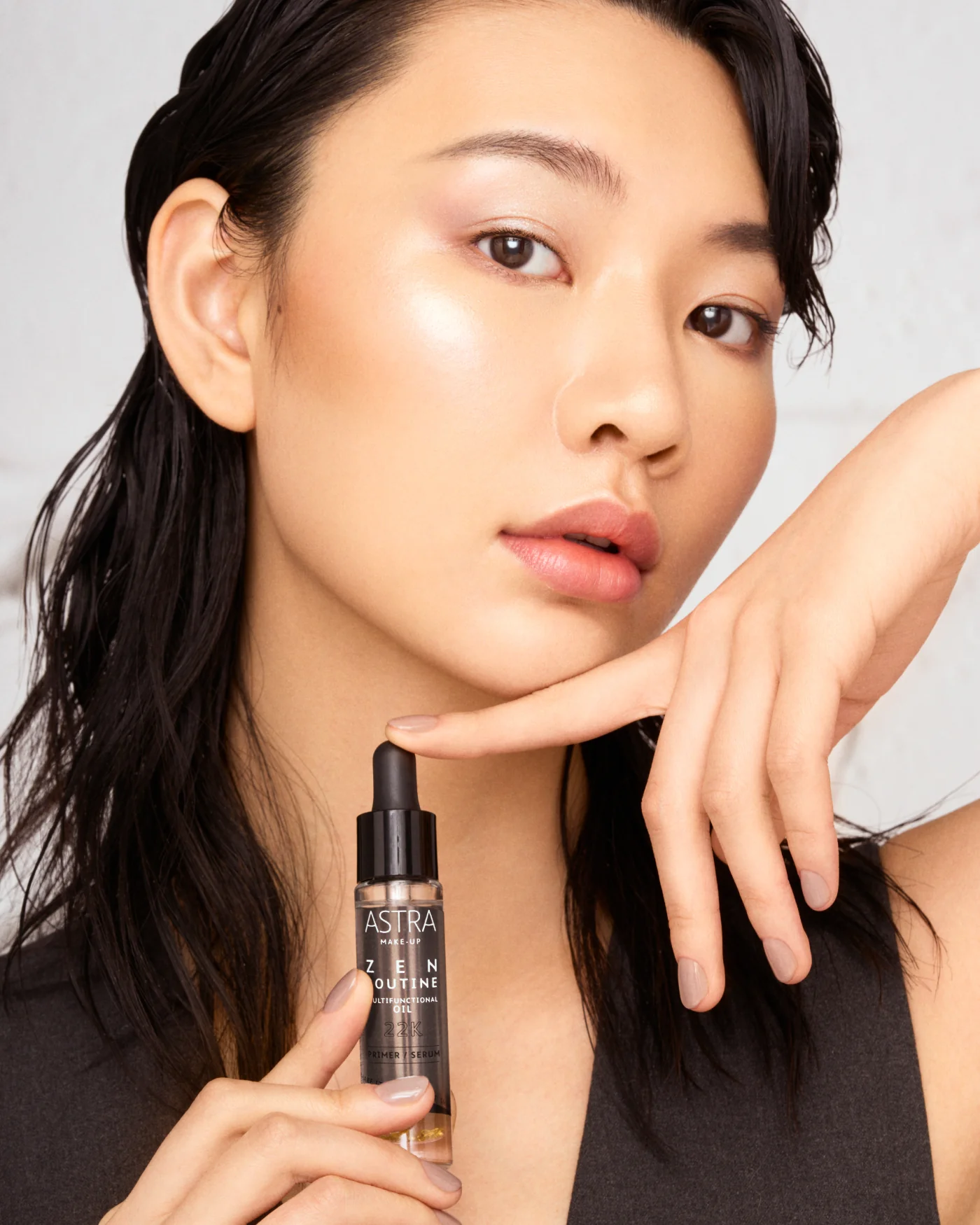 ZEN ROUTINE MULTIFUNCTIONAL OIL - Primer + Siero Viso - Image 4
